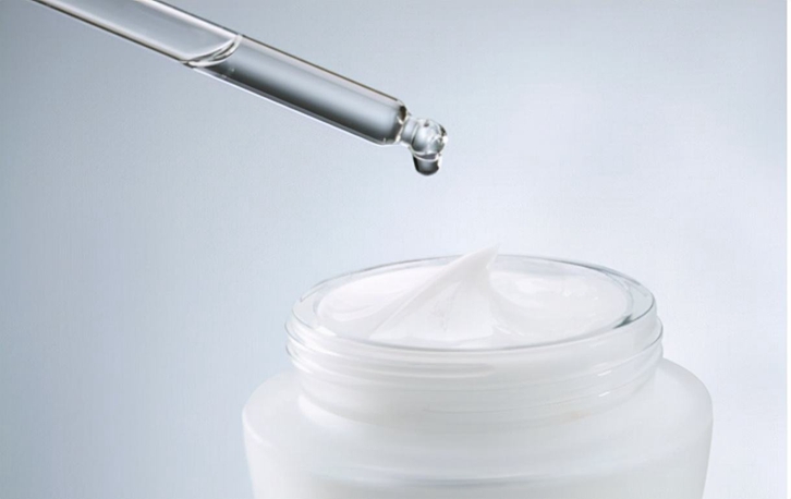 英國到廣州化妝品原料進口報關(guān)公司代理案例