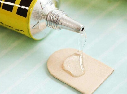 膠水進(jìn)口清關(guān)公司：進(jìn)口膠水報(bào)關(guān)代理的注意事項(xiàng)